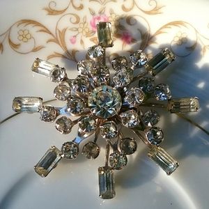 ❄VTG Estate "Snowflake" GLITZY Rhinestone Brooch